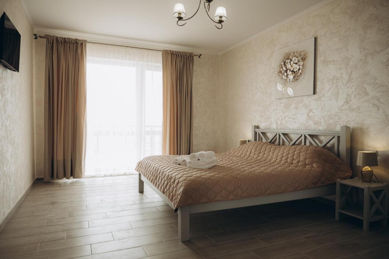 Три Слона Hotel Zatoka Bagian luar foto