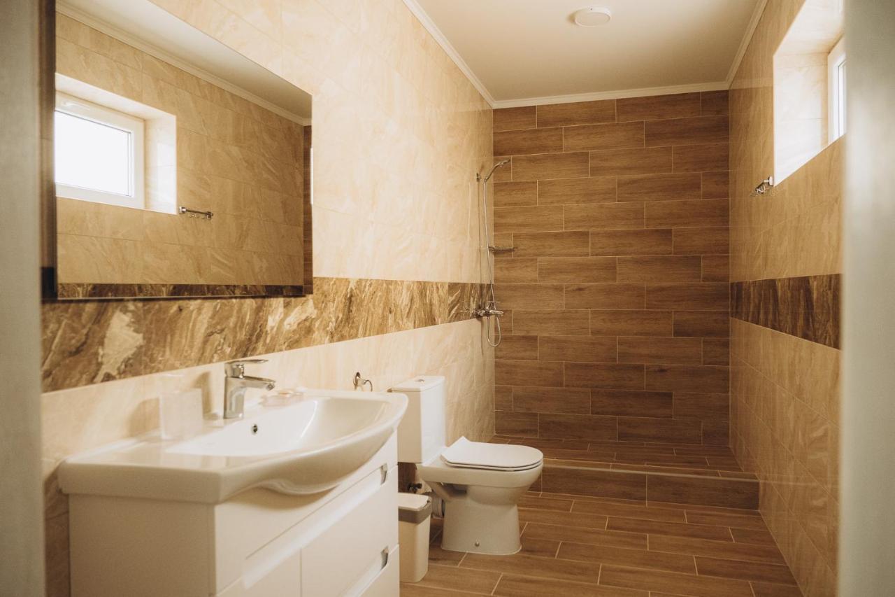 Три Слона Hotel Zatoka Bagian luar foto
