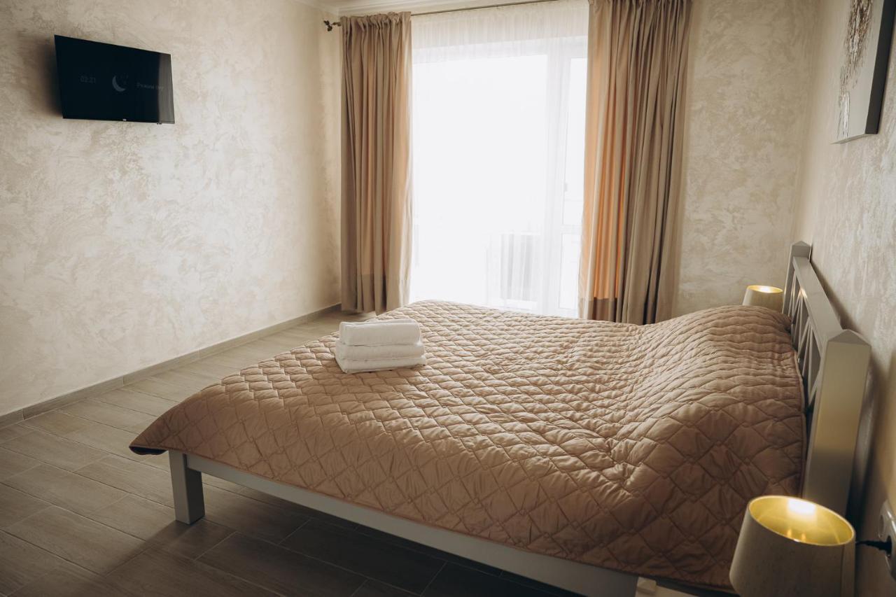 Три Слона Hotel Zatoka Bagian luar foto