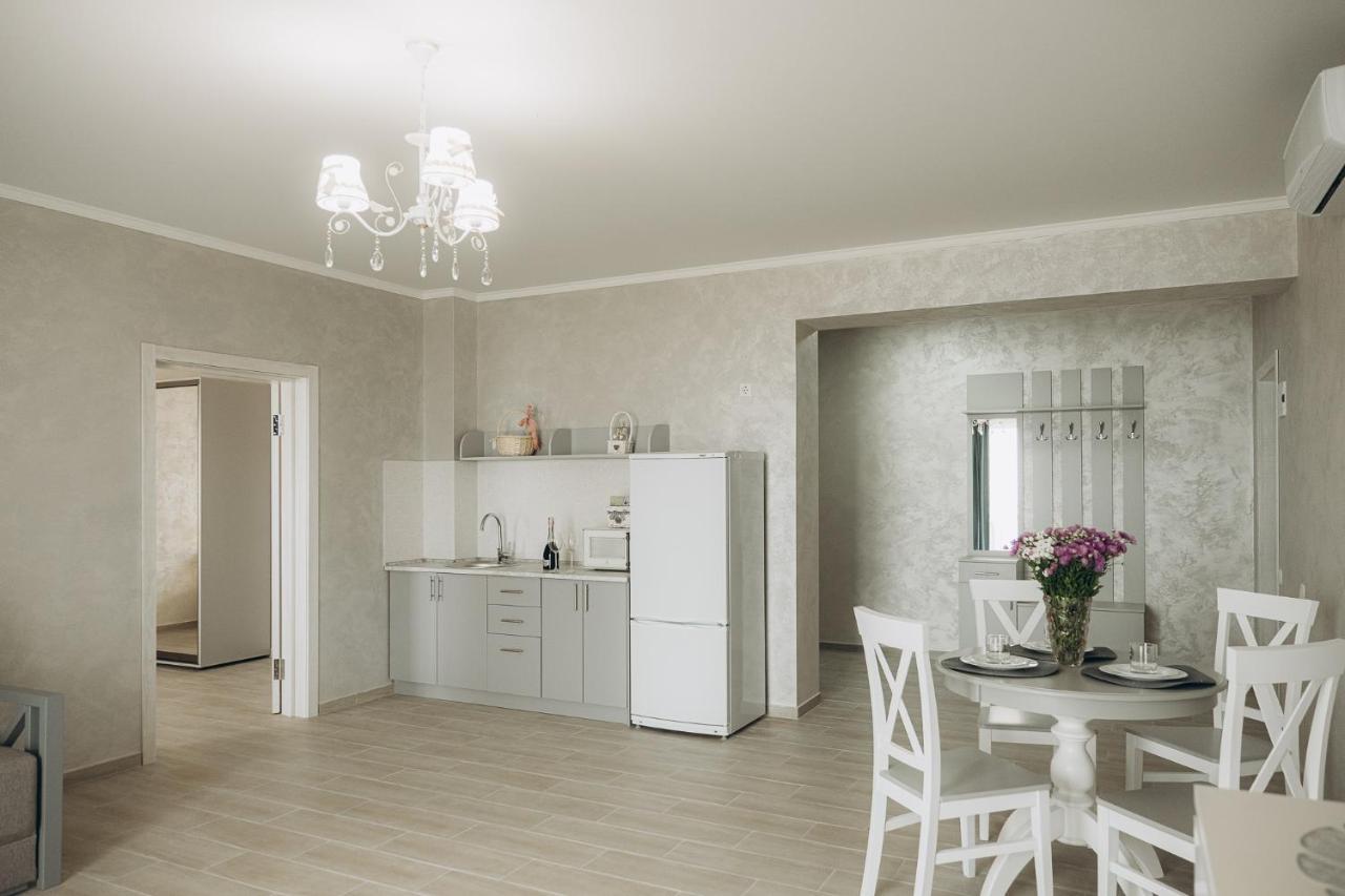 Три Слона Hotel Zatoka Bagian luar foto