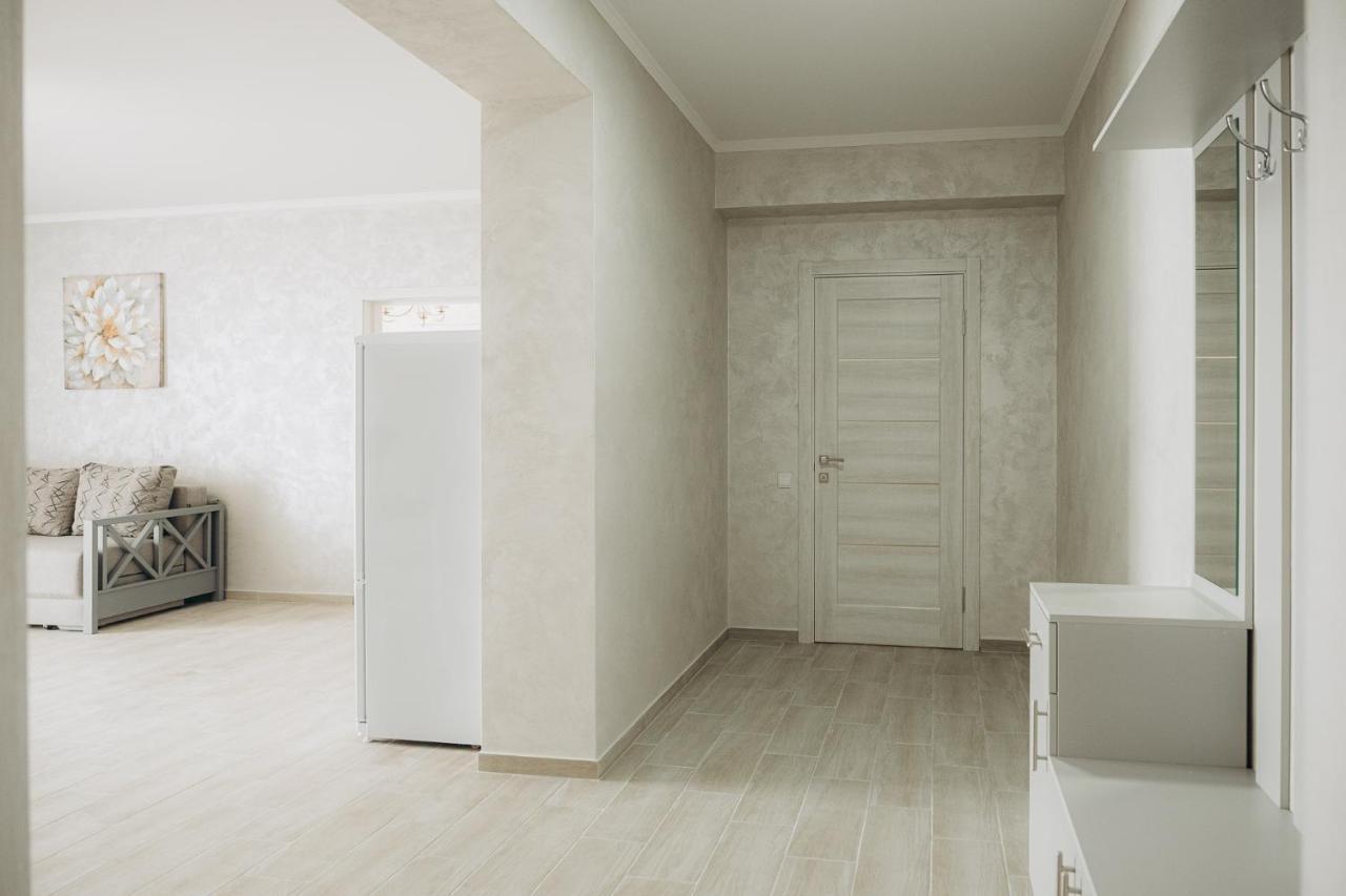Три Слона Hotel Zatoka Bagian luar foto