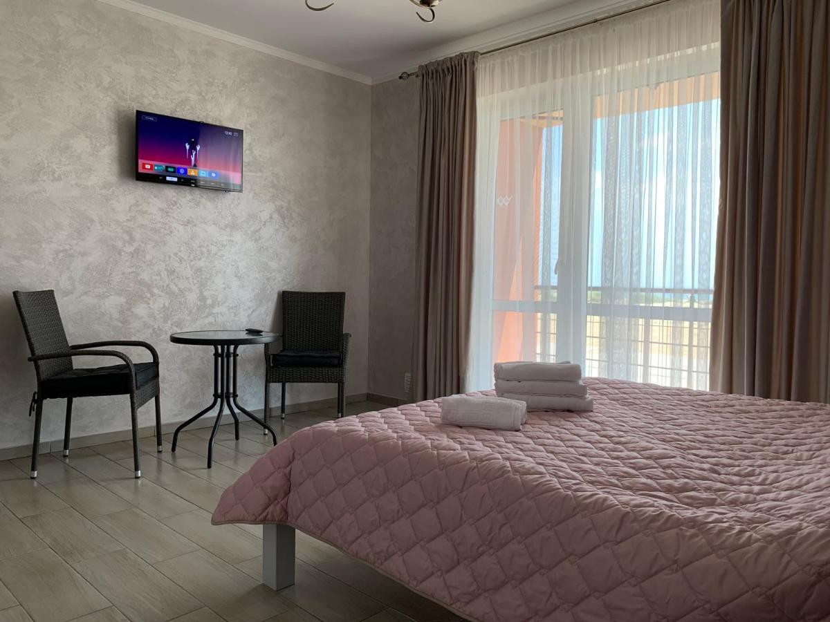 Три Слона Hotel Zatoka Bagian luar foto