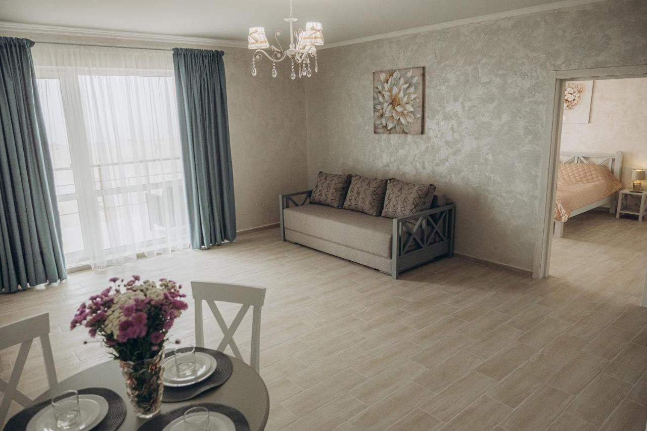 Три Слона Hotel Zatoka Bagian luar foto